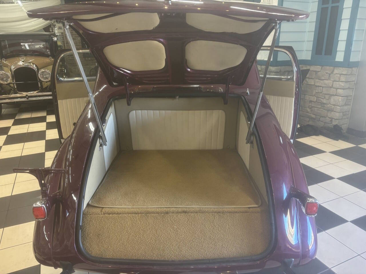 1938 Chevrolet Coupe 20