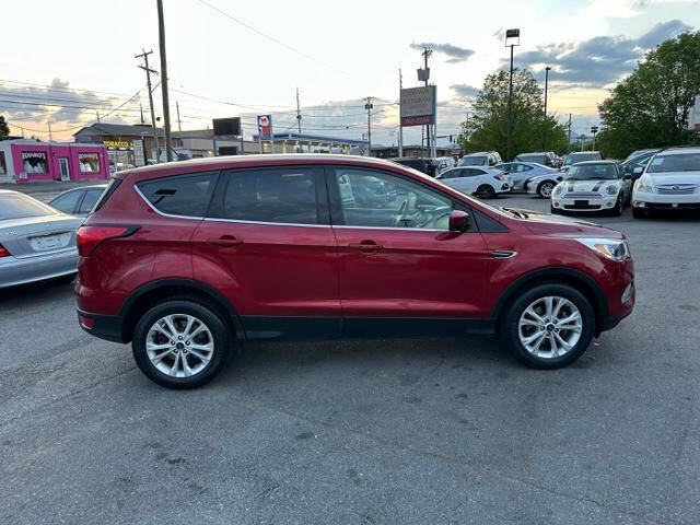 2019 Ford Escape SE