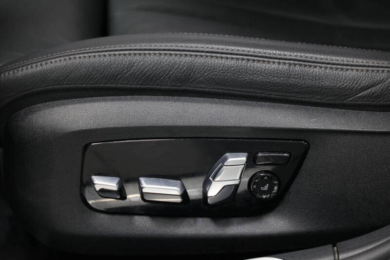 2021 BMW 7 Series 740i