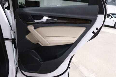 2020 Audi Q5 quattro Premium Plus 45 TFSI