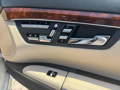 2013 Mercedes-Benz S-Class S 550 4MATIC