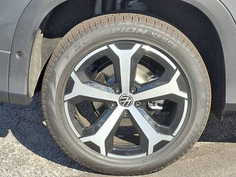 2025 Volkswagen Tiguan SE 4Motion