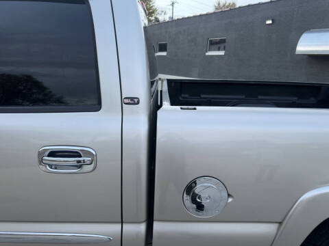 2006 GMC Sierra 2500HD SLT