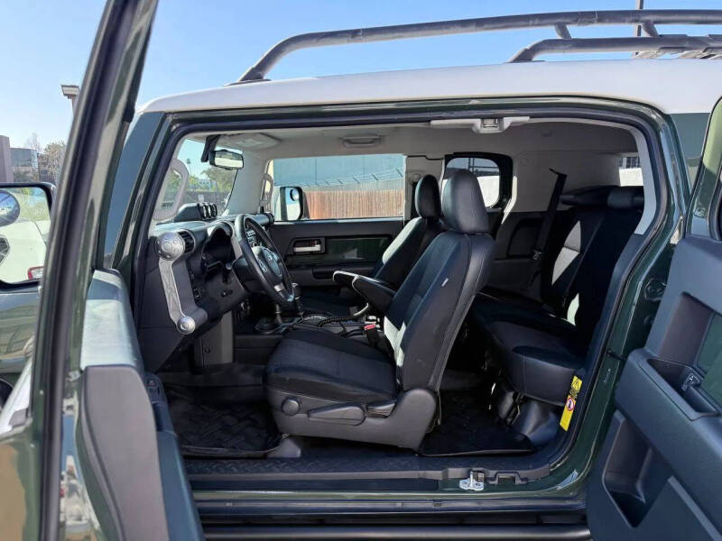 2011 Toyota FJ Cruiser