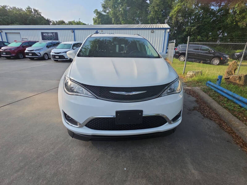 2020 Chrysler Pacifica Touring L
