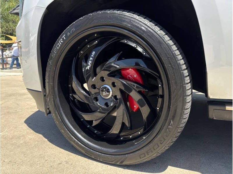 2017 Cadillac Escalade Platinum