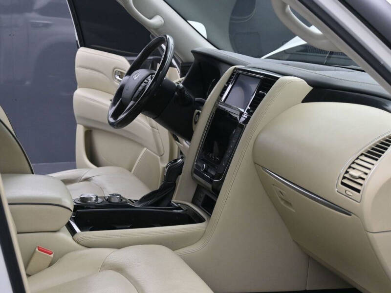 2020 Infiniti QX80 Luxe