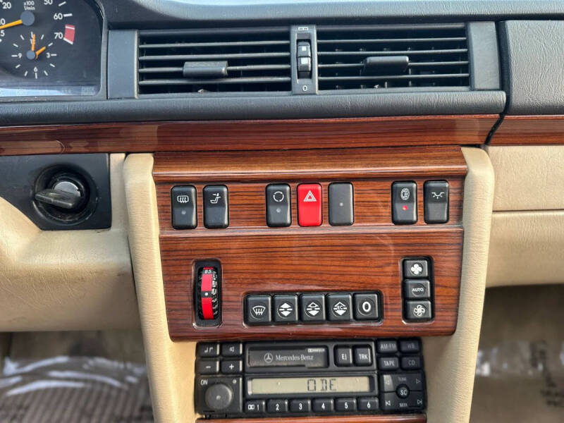 1994 Mercedes-Benz E-Class E 320