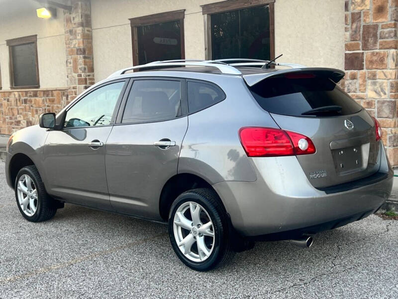 2009 Nissan Rogue S photo 4