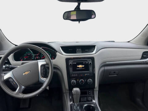 2017 Chevrolet Traverse LT