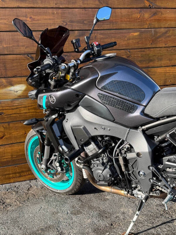 2024 Yamaha MT-10