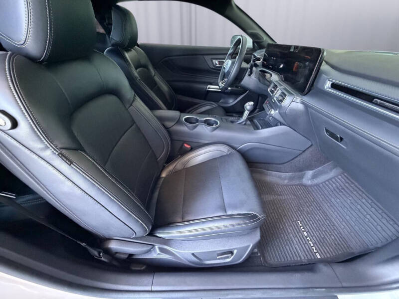 2024 Ford Mustang EcoBoost Premium