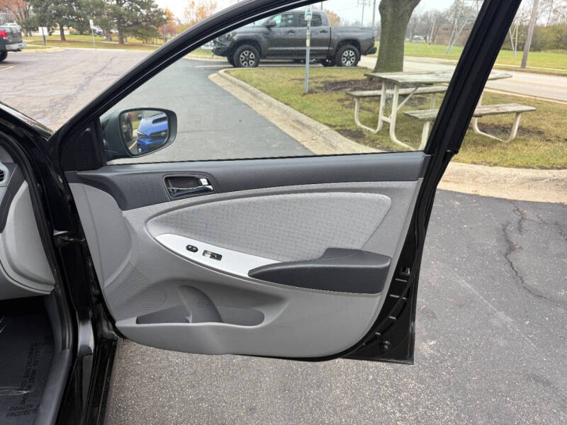 2014 Hyundai Accent SE