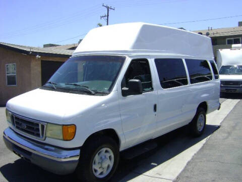 2004 Ford E-Series E-350 SD