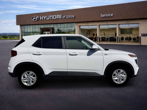 2026 Hyundai Venue SE