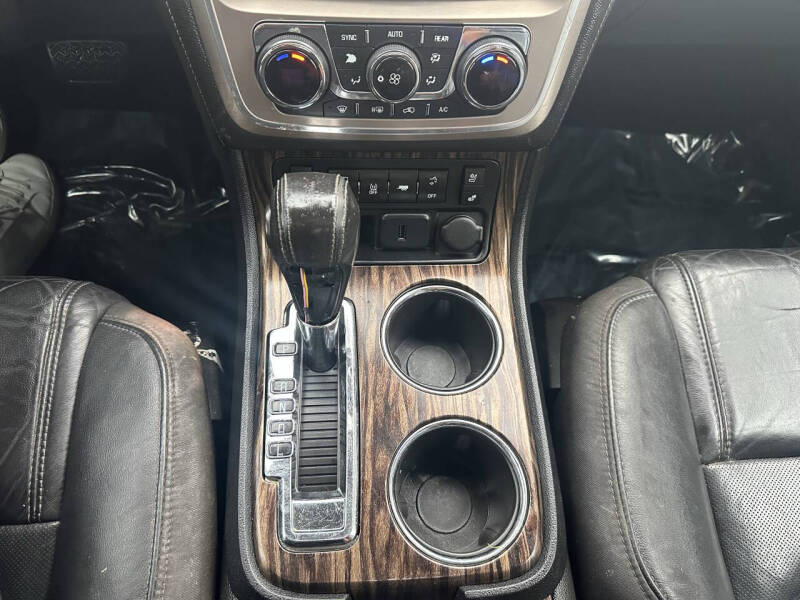 2015 GMC Acadia SLE-1