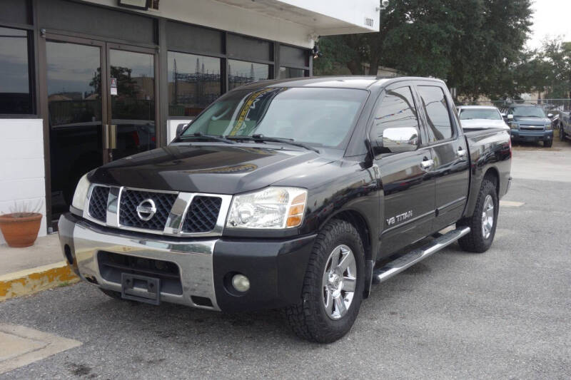 2007 Nissan Titan SE's photo