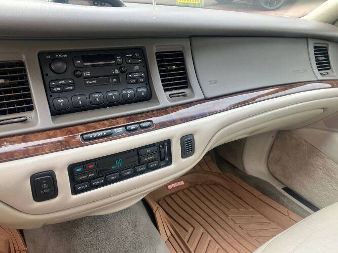1997 Lincoln Town Car