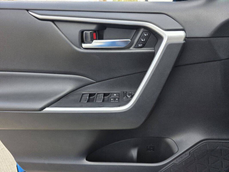 2021 Toyota RAV4 Hybrid XLE Premium