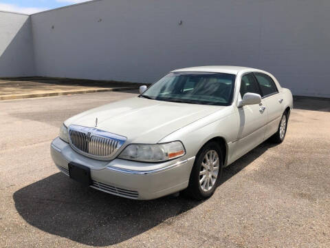 2006 Lincoln Town Car for sale at Access Motors Sales & Rental in Mobile AL