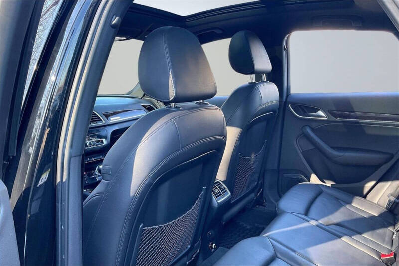 2015 Audi Q3 2.0T quattro Prestige