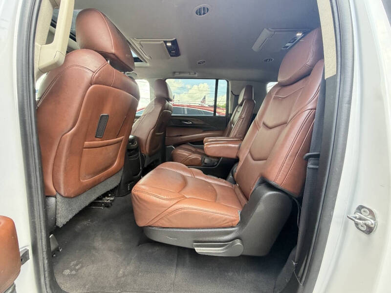 2017 Cadillac Escalade ESV Premium Luxury