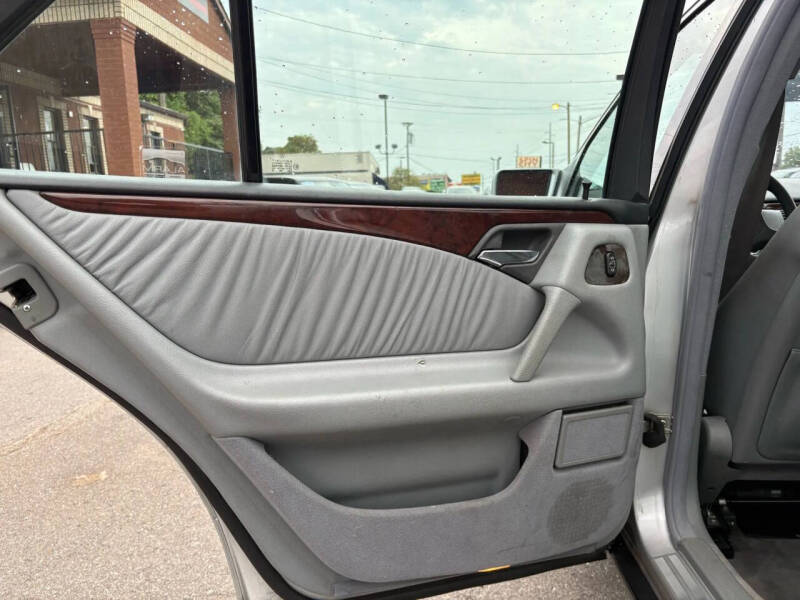 1999 Mercedes-Benz E-Class E 320