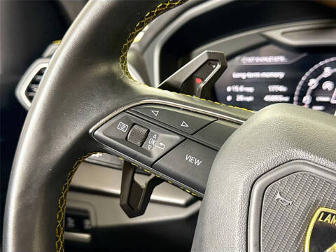 2022 Lamborghini Urus