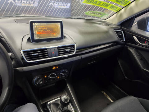 2016 Mazda MAZDA3 i Sport