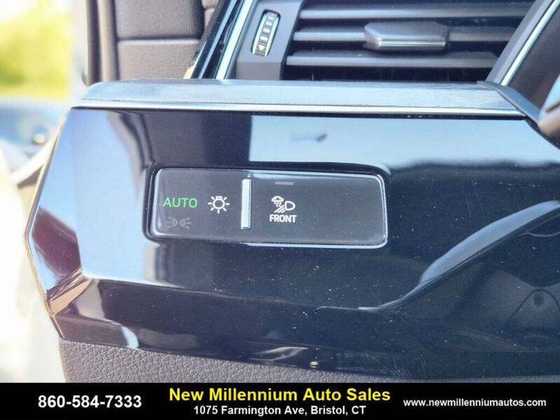 2024 Audi Q8 Sportback e-tron quattro Prestige S line