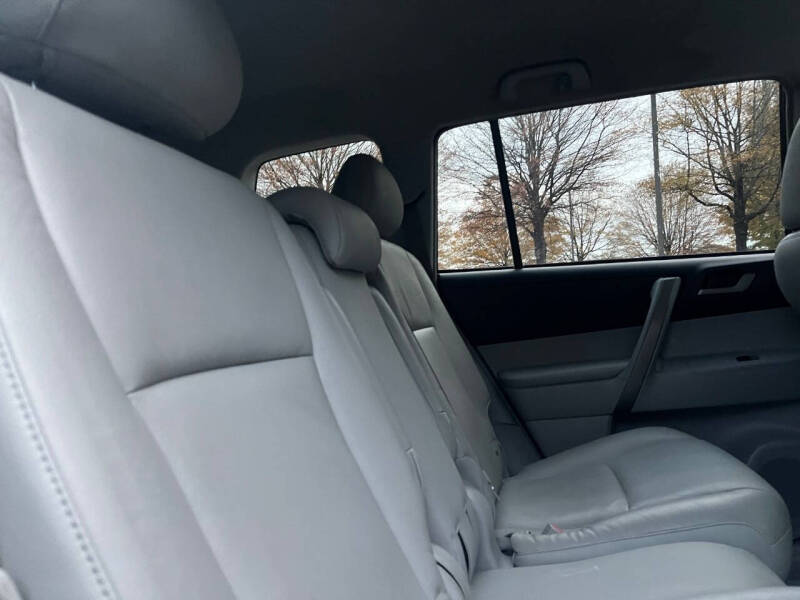 2008 Toyota Highlander Sport