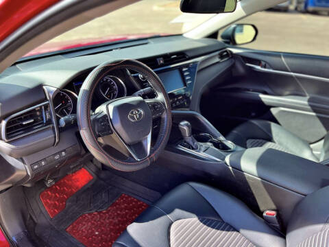 2020 Toyota Camry SE