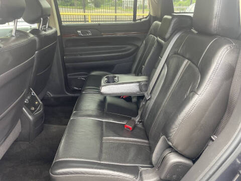 2014 Lincoln MKT