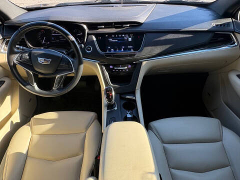 2017 Cadillac XT5