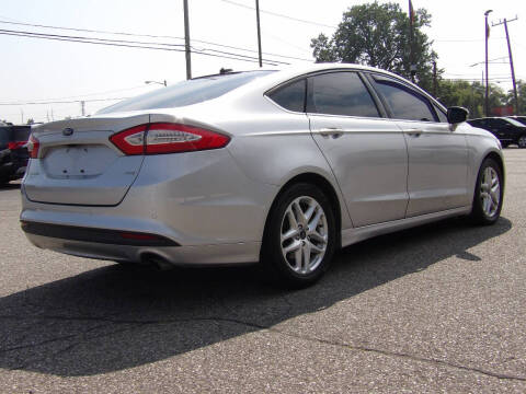 2015 Ford Fusion SE