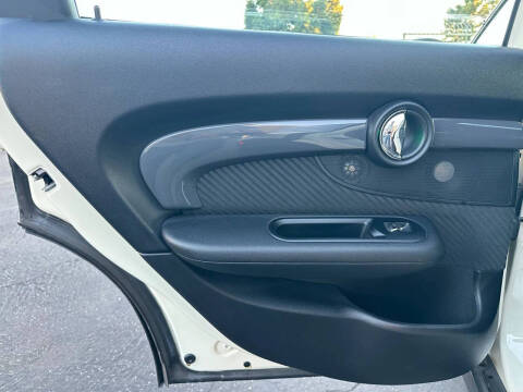 2017 MINI Clubman Cooper S