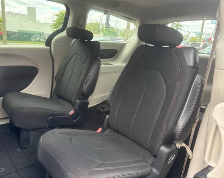 2017 Chrysler Pacifica Touring