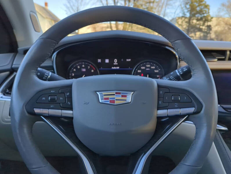 2023 Cadillac XT6 Premium Luxury