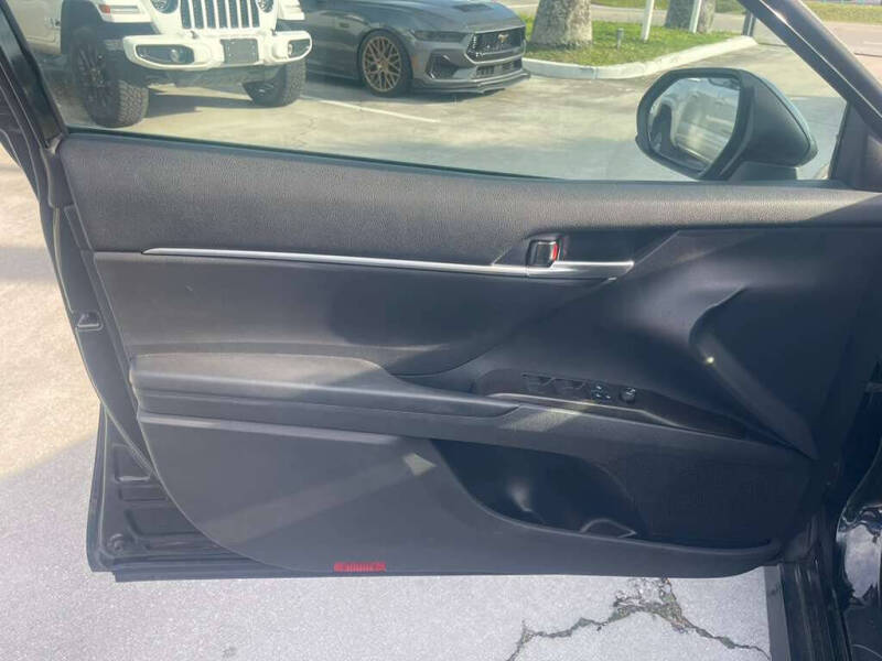 2021 Toyota Camry LE