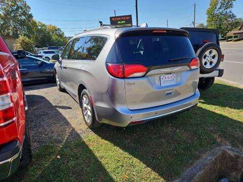 2017 Chrysler Pacifica Touring-L
