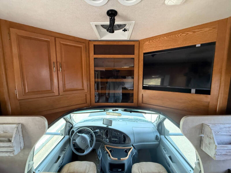 2005 Fleetwood RV Tioga 31M