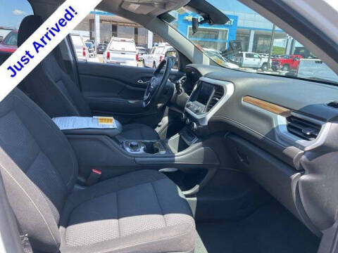 2022 GMC Acadia SLE