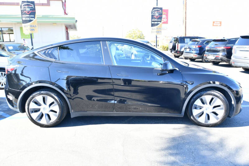 2024 Tesla Model Y Long Range