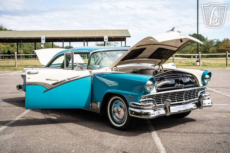 1956 Ford Fairlane