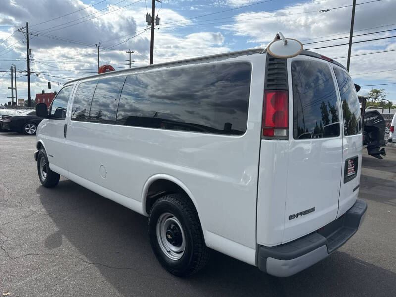 2002 Chevrolet Express 3500