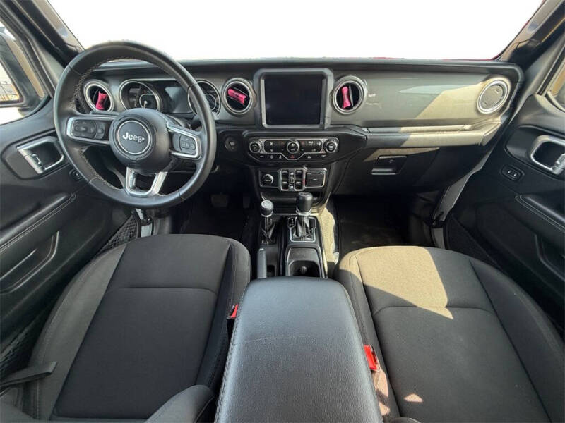 2023 Jeep Gladiator Overland