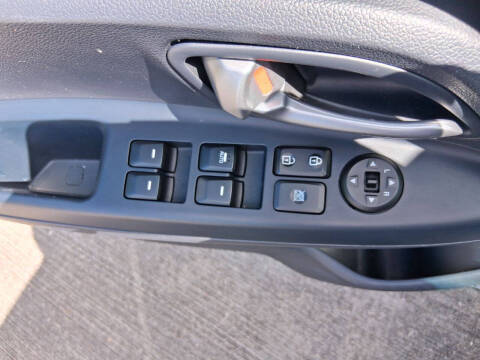 2016 Kia Rio 5-Door LX