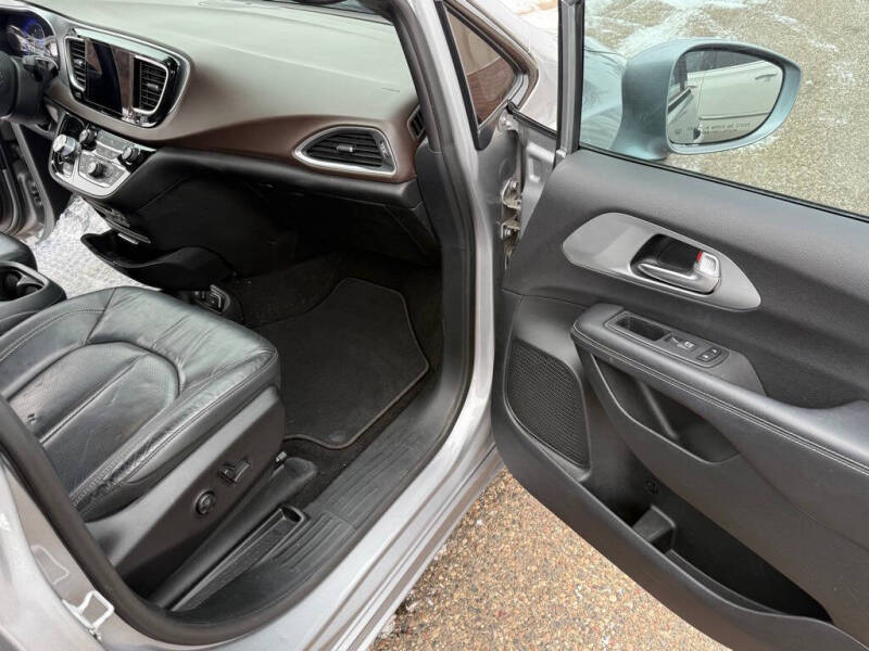 2018 Chrysler Pacifica Touring L