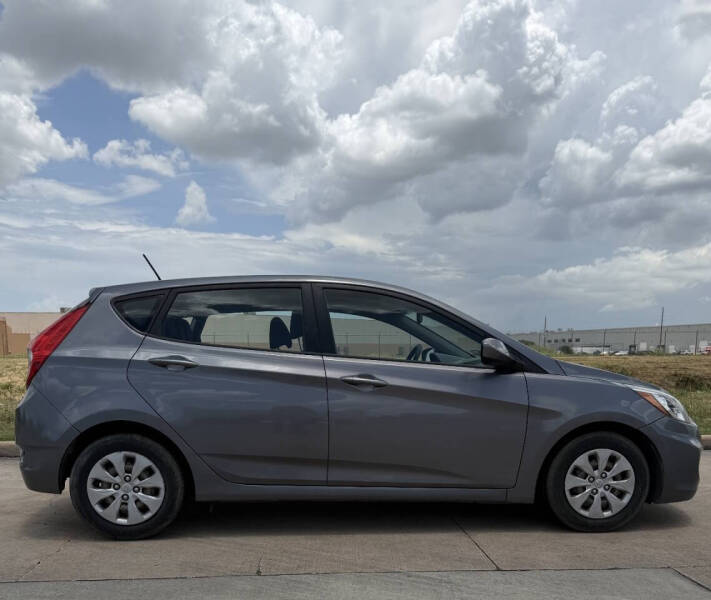 2017 Hyundai Accent SE
