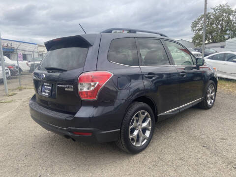 2015 Subaru Forester 2.5i Touring